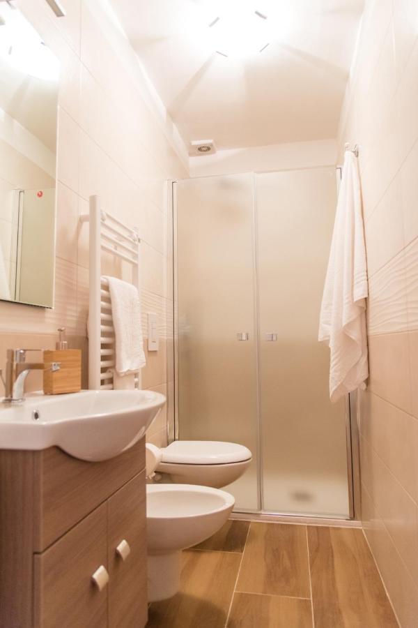 Hotel Palazzo Le Travi Bari Esterno foto