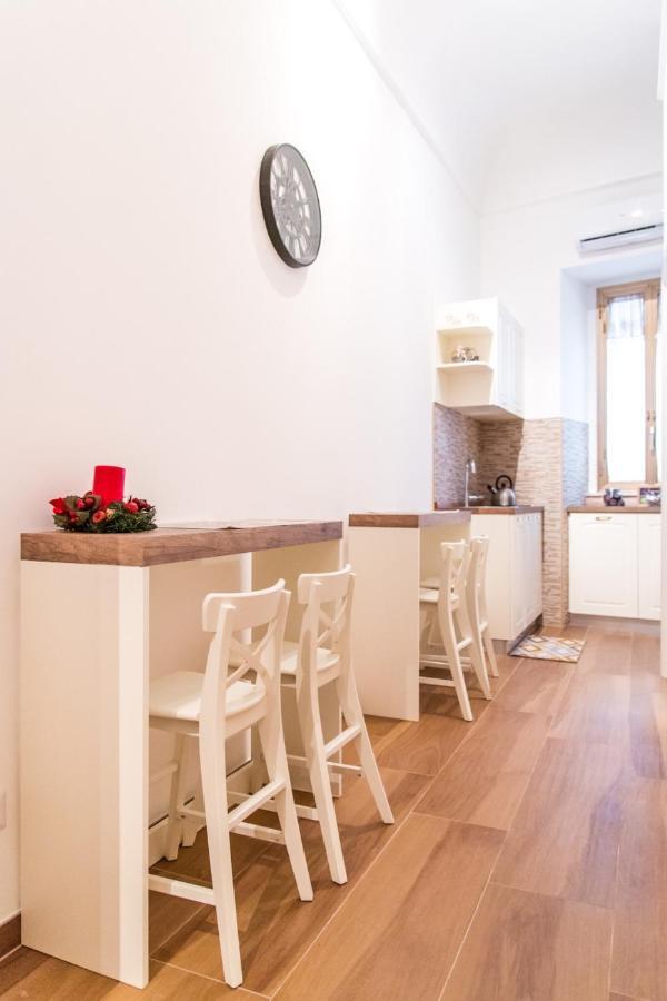 Hotel Palazzo Le Travi Bari Esterno foto