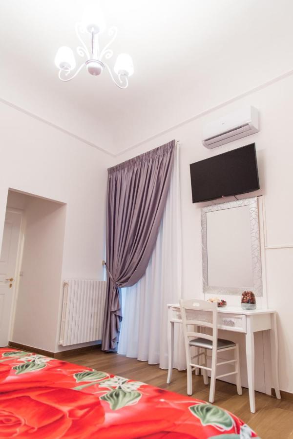 Hotel Palazzo Le Travi Bari Esterno foto