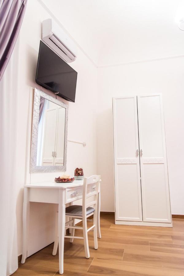 Hotel Palazzo Le Travi Bari Esterno foto